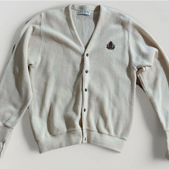 VTG IZOD CREST LOGO WHITE MENS M MADE IN USA PREPPY UNIVERSITY SWEATER CARDIGAN - Picture 1 of 7